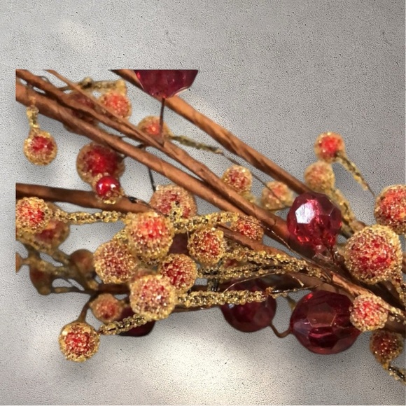 Holiday faux florals picks pinecone, berries, greenery lot of 10 various length - Picture 11 of 14